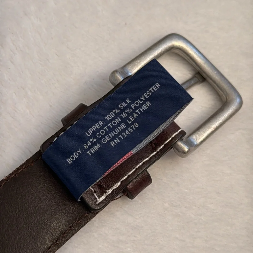 {VV} Vineyard Vines | Football Micro Whale Print Canvas Club Belt (36) - Picture 12 of 16